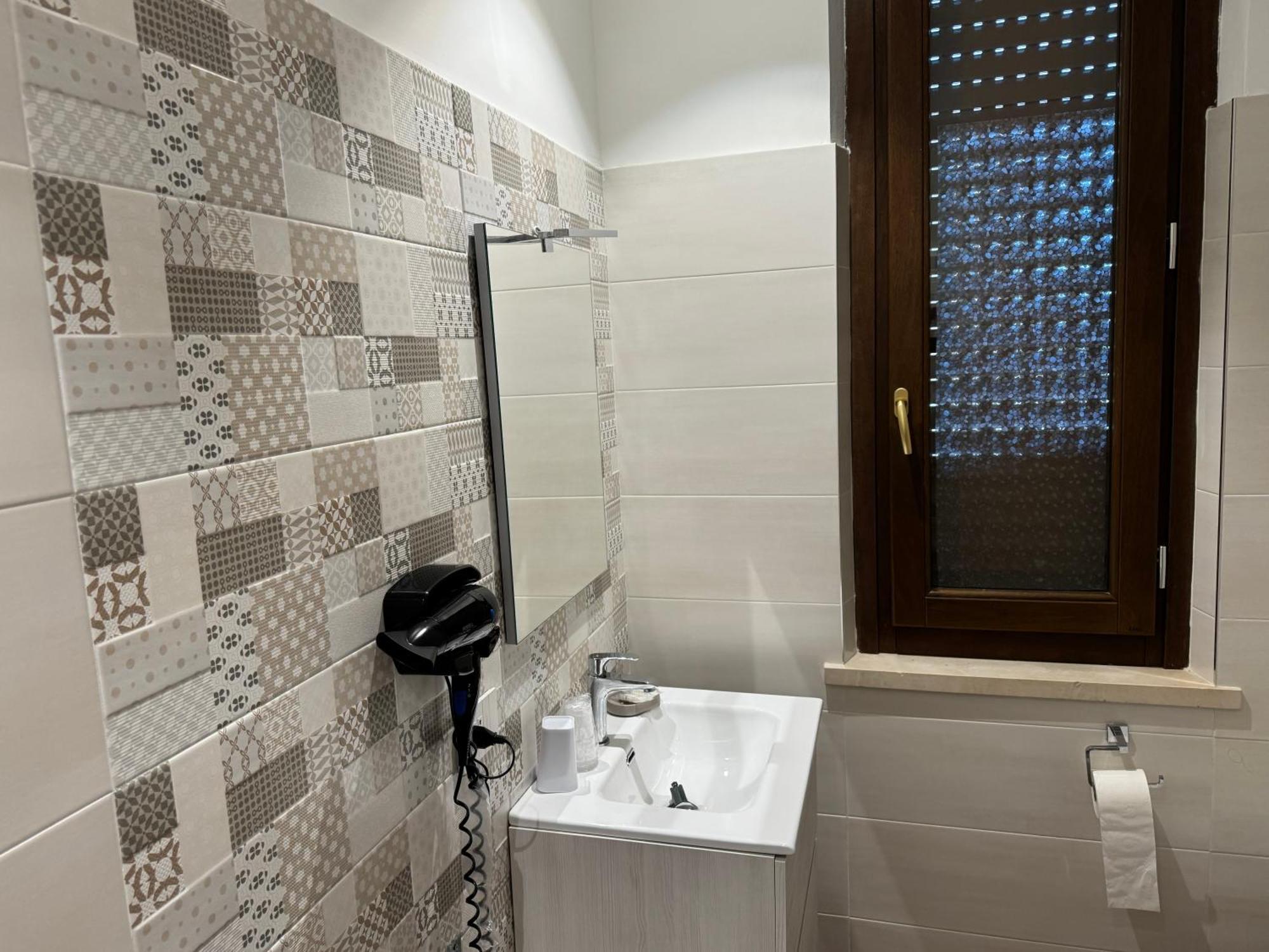 La Vecchia Stazione B&B 瓦斯托 外观 照片